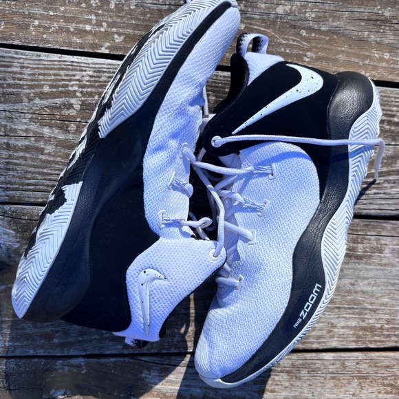 Nike Zoom Rev II Men's White black Basketball Shoes Size 11.5 EUC - Picture 3 of 7